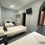 Patio De La Plateria 3*