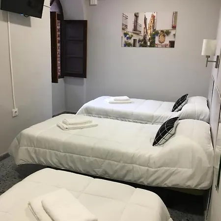 Patio De La Plateria Gasthuis