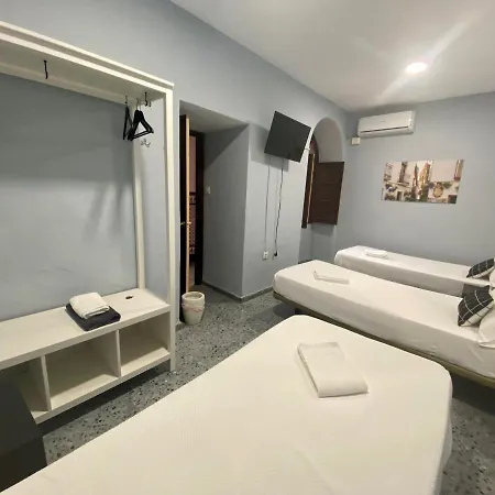 Patio De La Plateria Gasthuis