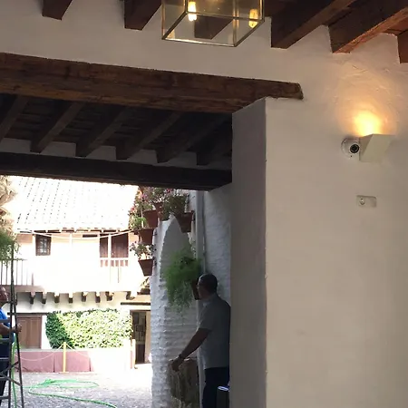 Patio De La Plateria