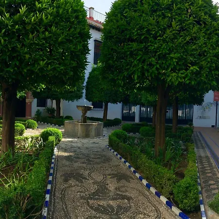 Patio De La Plateria 3*