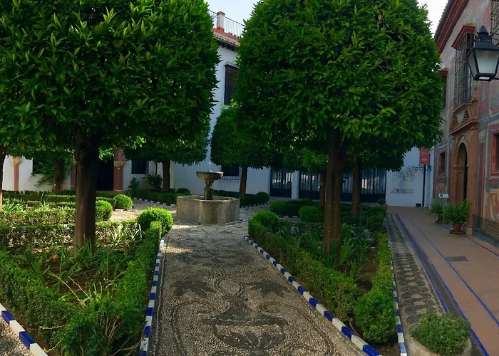 Patio De La Plateria 3*