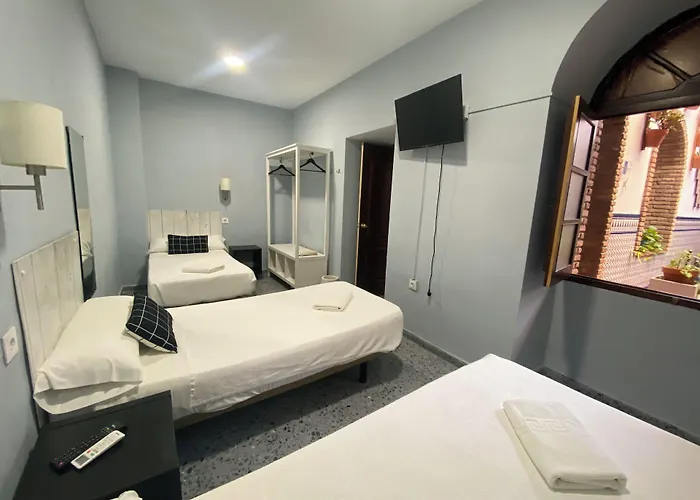 Patio De La Plateria 3*